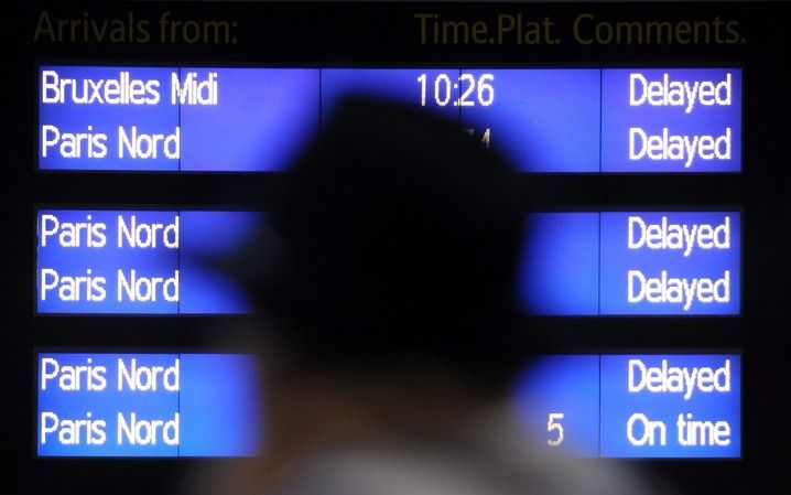 BRUSSEL – Eurostar heeft donderdagavond drie treinen geschrapt. De treinen tussen Brussel en Londen van 18.59 uur en 20.17 uur werden geannuleerd. De laatste trein die donderdagavond vanuit Brussel naar Londen vertrok was die van 17.59 uur. Daarnaast werd