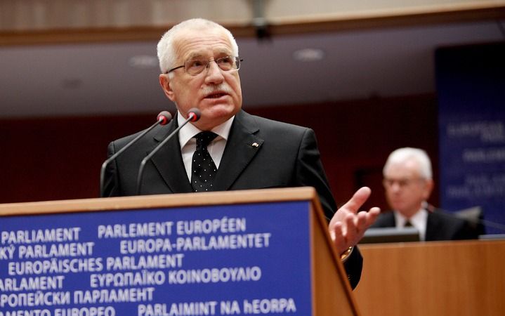 Het Europees Parlement kan slecht tegen kritiek. Dat bleek weer bij een rede van de Tsjechische president Klaus. Foto EPA