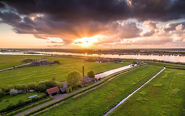 Het Putter stoomgemaal bij zonsondergang. Foto: Jan Willem Schoonhoven