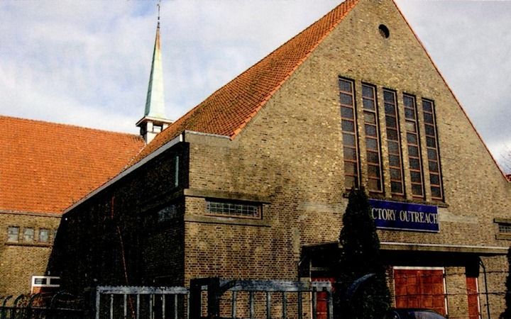 De voormalige kerk van de gereformeerde gemeente te Rotterdam-Zuid (Mijnsherenplein) is nu in gebruik bij Victory Outreach, een kerk die werkt onder drugsverslaafden. Foto Stichting Opwekking