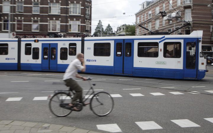 Zestien maatregelen moeten het aantal incidenten in het openbaar vervoer verminderen. De nadruk ligt op het vergroten van de persoonlijke veiligheid van de ruim 28.500 werknemers in het openbaar vervoer. Foto ANP