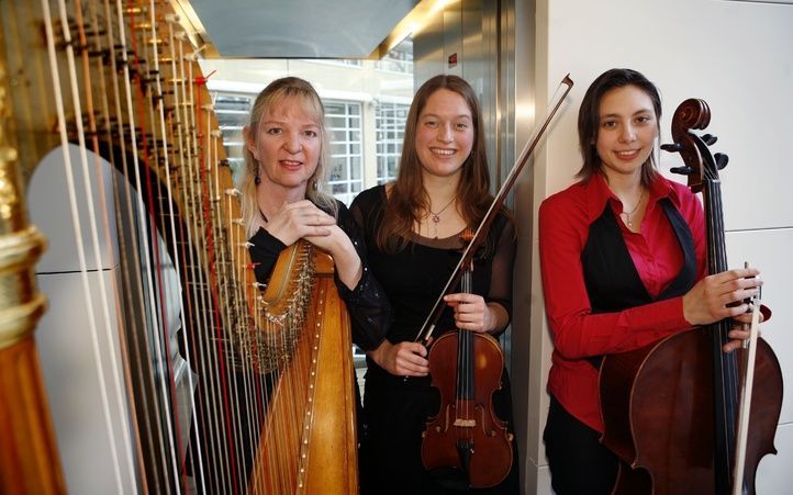 AMSTERDAM - Drie Nederlandse musici van het YouTube-orkest. Foto ANP