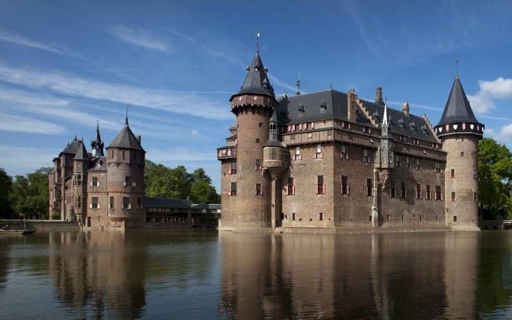 Kasteel de Haar in Haarzuilens met links het Châtelet. Het nevenkasteel is een van de objecten die profiteren van de zogenoemde kanjerregeling. Foto Kasteel de Haar