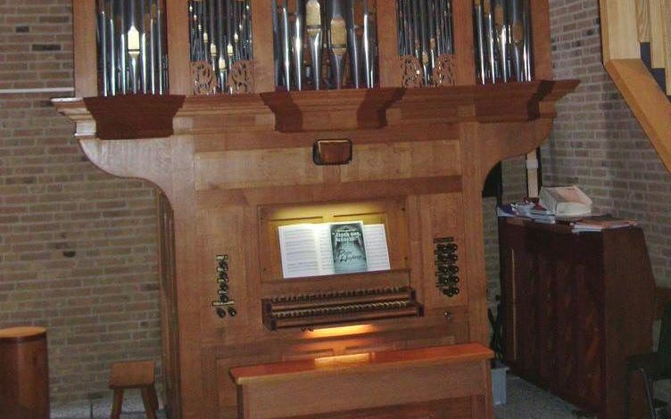 Het Reilorgel voor de Kapel in Hulshorst. Foto L. Boeve