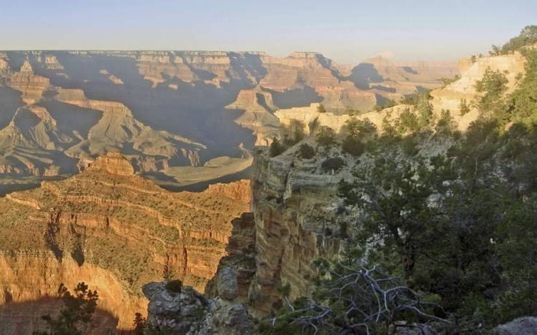 Muir over de Grand Canyon: „Ik kan nog niet een honderdste van zijn wonderen in woorden vatten.” beeld Wikimedia