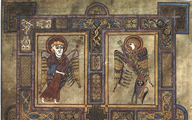 De symbolen van de vier evangelisten –mens, leeuw, rund en adelaar– komen in heel het Book of Kells terug. De versieringen in het negende-eeuwse evangeliehandschrift zijn waarschijnlijk gemaakt door monniken uit het Schotse Iona. Foto RD