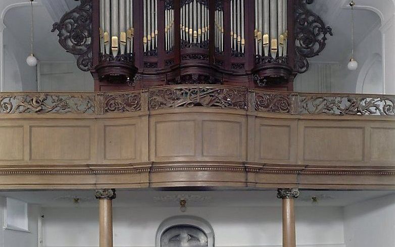 Het Freytagorgel in de kerk van Warffum. beeld Wikimedia