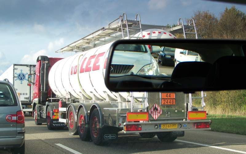 Aanschuiven in de file op de A58. Foto RD