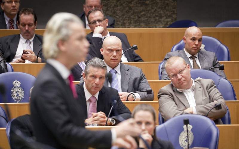 Wilders voert het woord tijdens het spoeddebat over de in opspraak geraakte Lucassen. Foto ANP