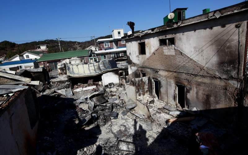 Verwoestingen na beschieting door Noord-Korea. Foto EPA