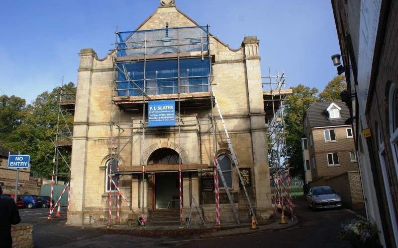 STAMFORD – De North Street Chapel in Stamford staat voor een deel in de steigers. Philpot deed hier intrede, drie jaar nadat hij de Kerk van Engeland had verlaten. Foto RD