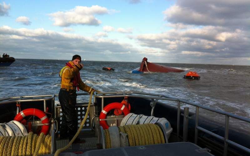 De omgeslagen schelpenzuiger HA-38. Foto ANP