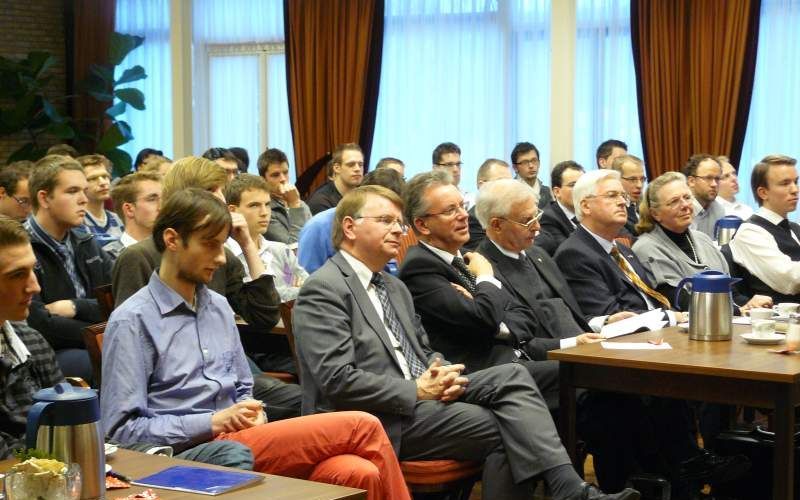 NIJKERK – „De Bijbel spreekt open over verkrachting, incest, hoererij of bestialiteit”, zei drs. B. E. van Rossum-Smelt gisteren op een studenten­conferentie van de Gereformeerde Bond in Nijkerk. Foto RD