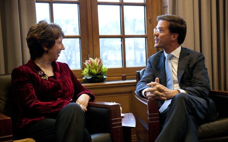 Ashton dinsdagmiddag in gesprek met Rutte. Foto ANP