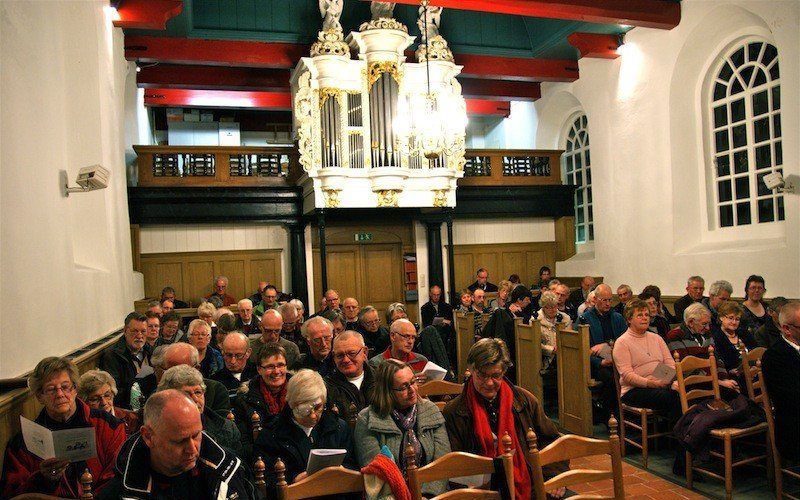 De biddagdienst in Donkerbroek. Foto pkn Donkerbroek