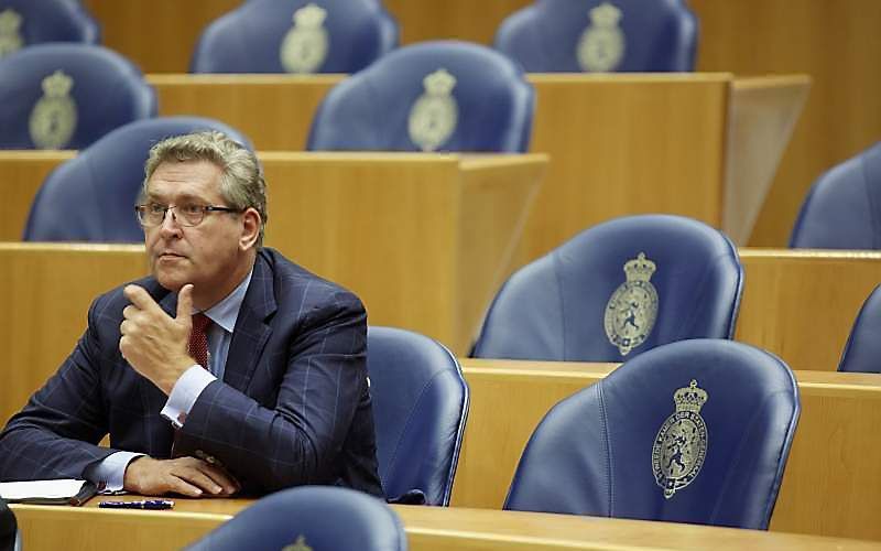 Henk Krol stapt op als volksvertegenwoordiger. De fractievoorzitter van ouderenpartij 50Plus en voormalig hoofdredacteur van de Gay Krant zegt dat het voor hem onmogelijk is geworden om door te gaan als volksvertegenwoordiger. beeld ANP