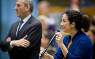 DEN HAAG - GroenLinks-leider Femke Halsema (R) woensdag aan het woord tijdens het debat over de regeringsverklaring in de Tweede Kamer in Den Haag. Foto ANP