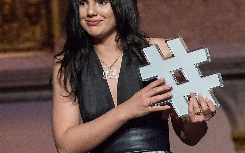 Famke Louise bij de uitreiking van de Hashtag Awards, een vakprijs voor onlinevideo's, in De Duif in Amsterdam. beeld ANP, Kippa MMP Mischa Schoemaker