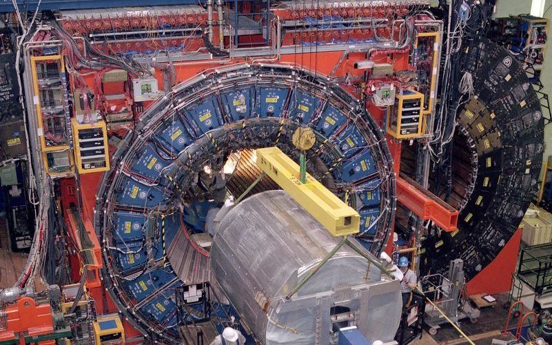 Onderzoekers van de Amerikaanse deeltjesversneller Tevatron van het Fermilab in Chicago hebben mogelijk een vijfde fundamentele natuurkracht ontdekt. Foto EPA