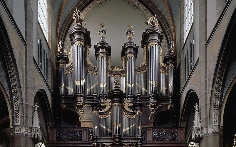 Het orgel in de Sint-Lambertuskerk in Helmond. Beeld Wikimedia