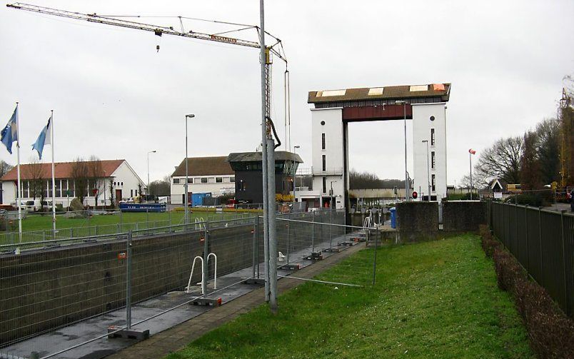 De kapotte sluis bij Eefde. Foto RD