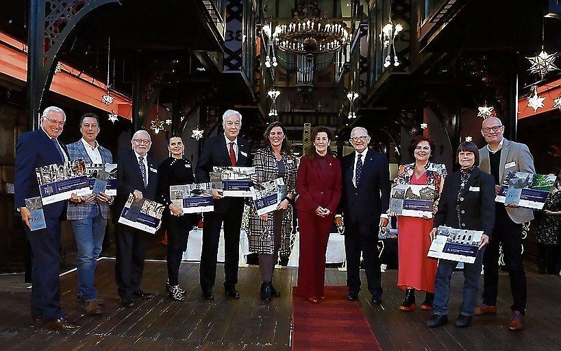 In de herbestemde lutherse kerk Bizar-Bazar te Arnhem, een van de winnaars, werd de Pieter van Vollenhovenprijs persoonlijk uitgereikt door oud-voorzitter van het Nationaal Restauratiefonds prof. mr. Pieter van Vollenhoven, en minister Ingrid van Engelsho