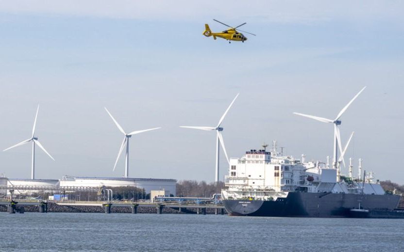 Duur gas (LNG) importeren via de Maasvlakte. beeld ANP, Jerry Lampen