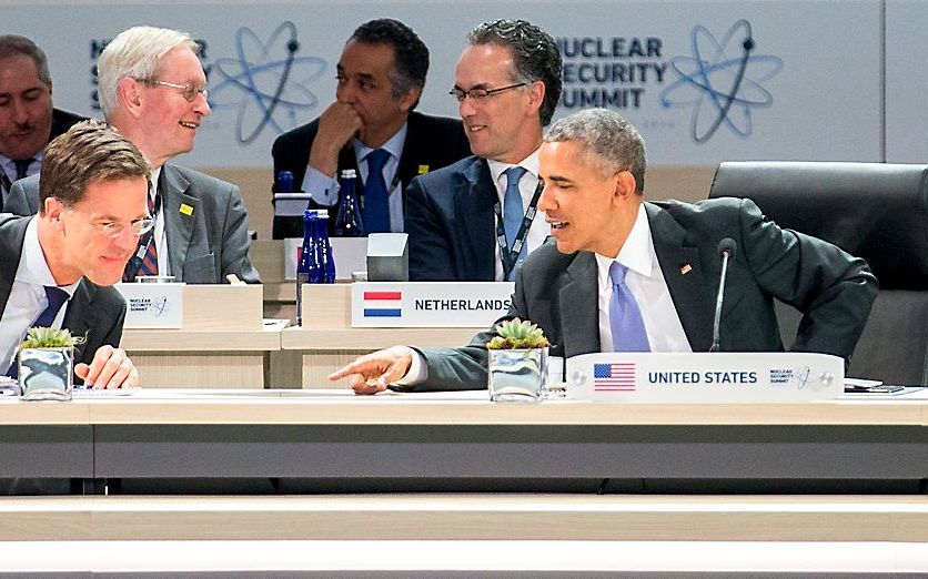 Premier Mark Rutte overlegt met President Barrack Obama na zijn speech tijdens de Nuclear Security Summit (NSS) in Washington. Beeld ANP