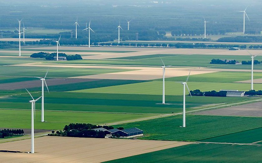 Met een aandeel van 5,9 procent hernieuwbare energie (wind, zon en water) in de nationale energieconsumptie staan Nederland bijna onderaan in Europa. beeld ANP, Robin van Lonkhuijsen