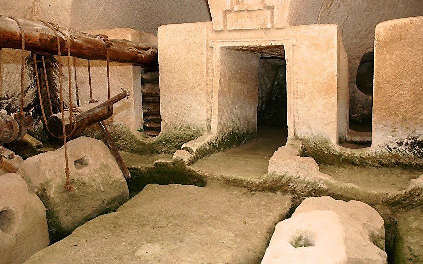 BEIT GUVRIN. De Israelische grotten bij Beit Guvrin en Maresa zijn door Unesco op de werelderfgoedlijst gezet. beeld Alfred Muller