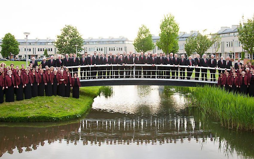 De hervormde gemengde zangvereniging Vox Jubilans uit Waddinxveen laat op zaterdag 15 april het 90 minuten durende oratorium ”Tot leven geroepen” in première gaan in de Sint Jan in Gouda. beeld Vox Jubilans