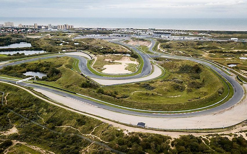 ”Zandvoort lacht het stikstofspook hardop uit en graaft vergunningsloos door in de duinen." beeld ANP, Sem van der Wal