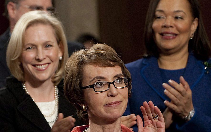 Het gewezen Amerikaanse congreslid Gabrielle Giffords werd 2 jaar geleden slachtoffer van vuurwapengeweld. Foto EPA