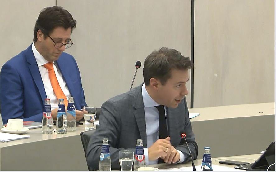 SGP-kamerlid Chris Stoffer dinsdagavond tijdens het commissiedebat over de regelingen in de coronawet. beeld RD