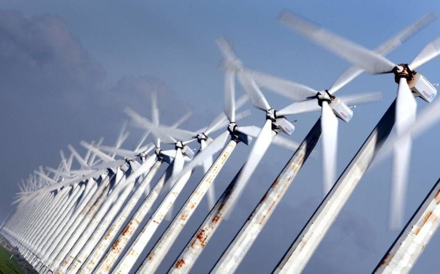 Bestaande windturbines aan de Westermeerdijk bij Urk. Foto ANP