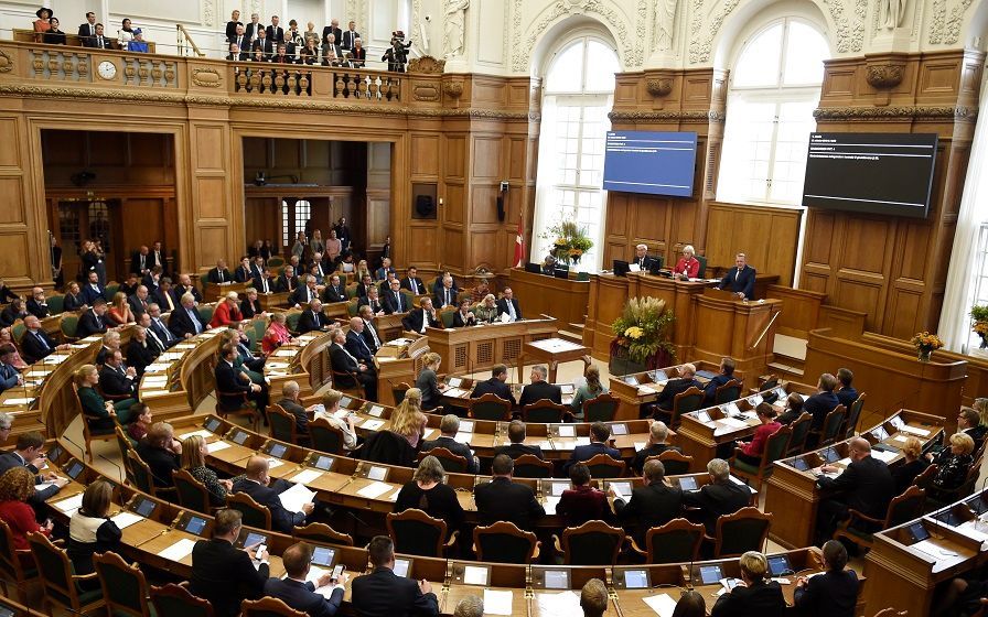 The Danish parliament in Copenhagen. image EPA, Liselotte Sabroe