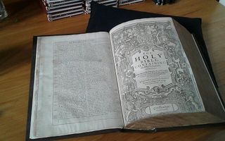 De King James Version uit 1616. beeld Amy Houben
