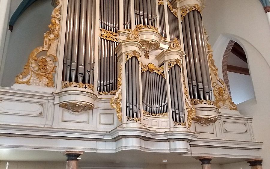 Het orgel van de Oude Kerk in Ede. beeld Berend van Steenbeek