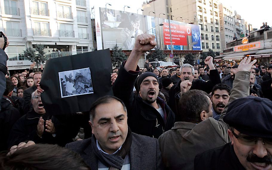 Koerden demonstreren in Istanbul. Foto EPA