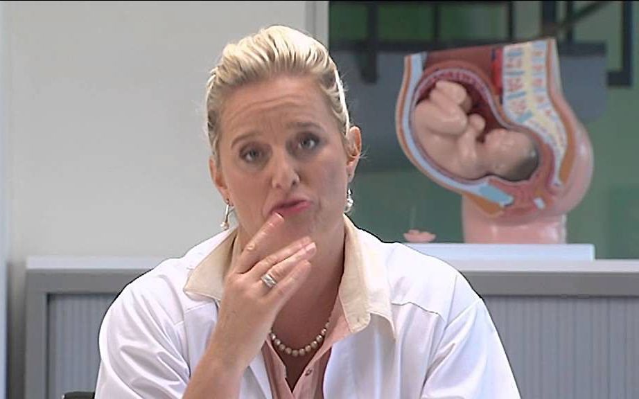 Dokter Corrie. beeld YouTube