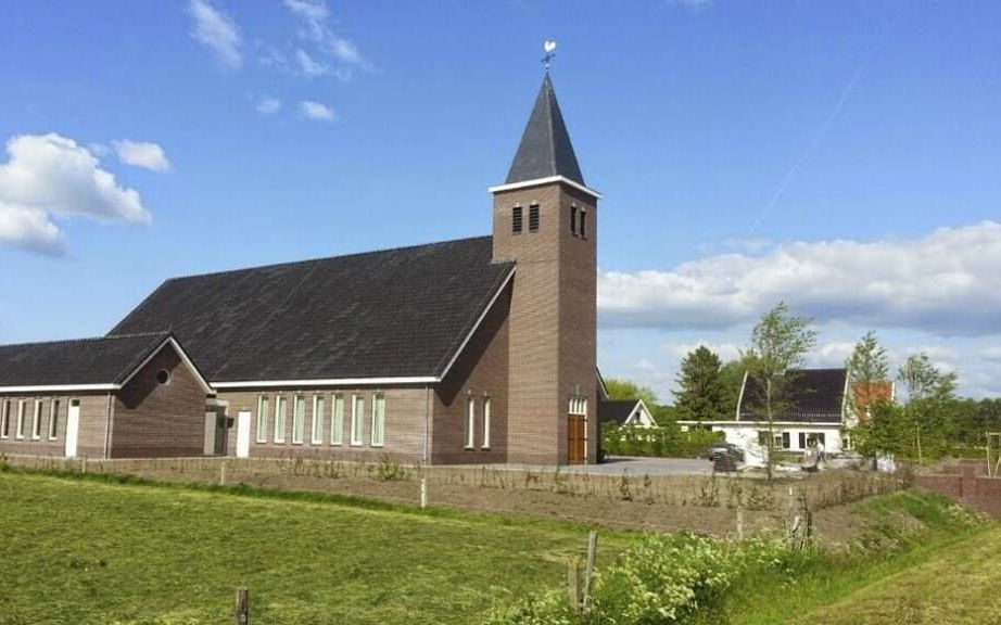 Het nieuwe kerkgebouw van de hersteld hervormde gemeente Zwartebroek-Terschuur. Beeld Hermen van Vliet