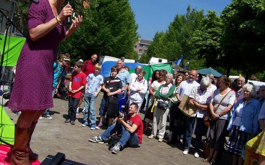 GroenLinkslijsttrekker Halsema bezocht donderdag in het kader van haar campagnetournee het campusterrein van de Universiteit Utrecht. Foto RD