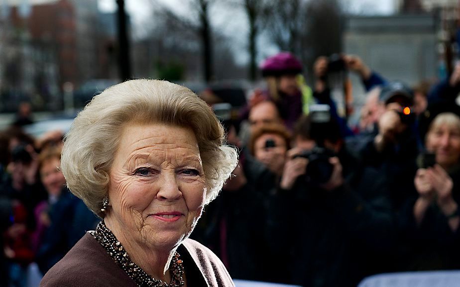 Koningin Beatrix, prins Willem-Alexander en prinses Máxima gaan volgende week toch nog naar Oman. Foto ANP