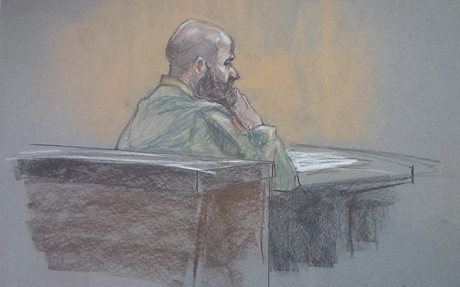 Rechtbanktekening van Fort Hood-schutter Nidal Hasan. Beeld EPA