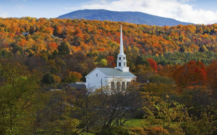 Kerkje in de Amerikaanse staat Vermont. Beeld wallng.com