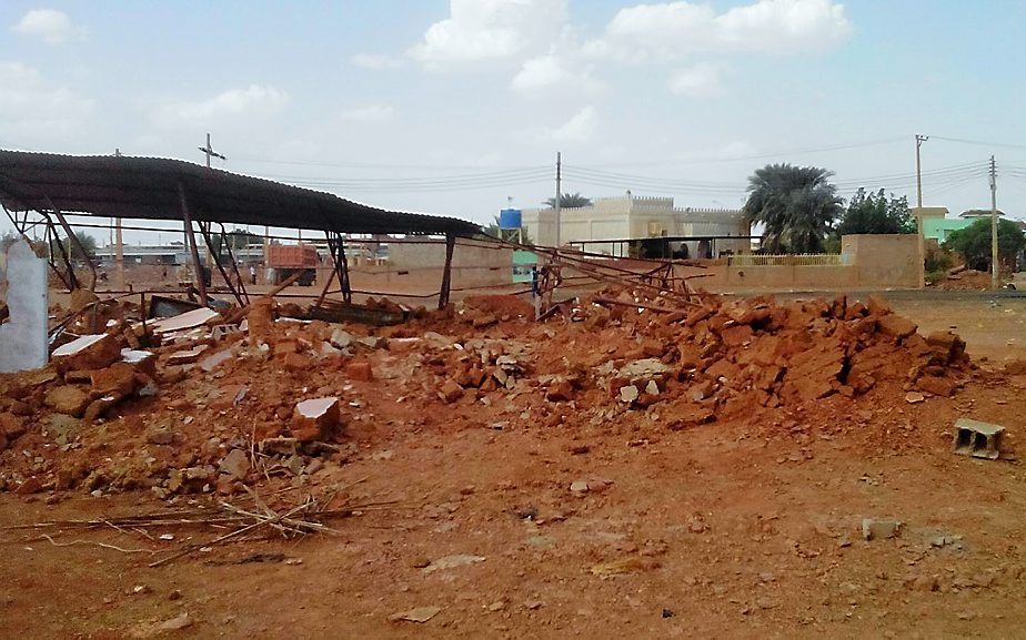 Een vernielde kerk in Sudan. beeld American Centre for Law and Justice