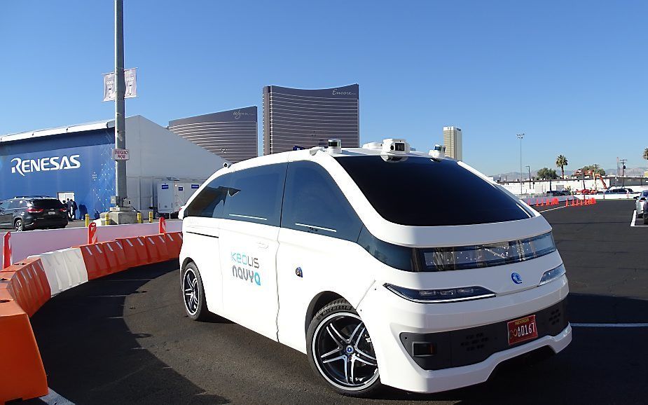 Een van de onbekende namen in autoland is Keolis. Bij de technologiebeurs CES in Las Vegas rijdt ook van dit merk een zelfrijdende auto zijn demonstratierondjes. beeld RD