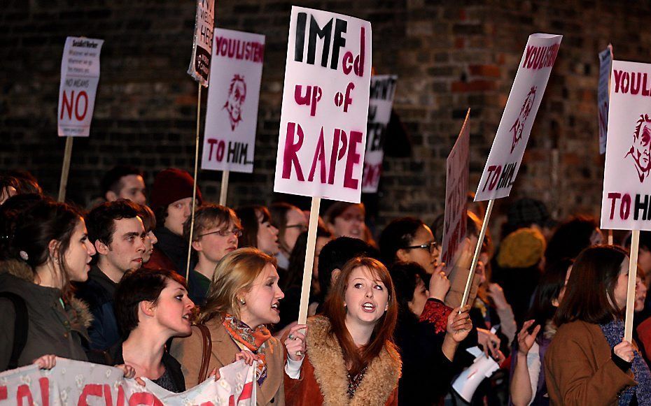 Protest tegen Dominique Strauss-Kahn. Foto EPA