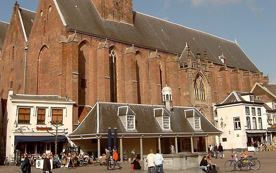 Het marktplein met de Joriskerk in Amersfoort. Beeld Wikimedia