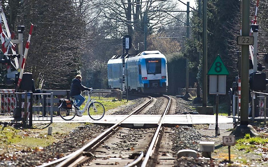 Op de Valleilijn worden tussen de stations Amersfoort en Barneveld-Zuid tijdelijk extra dieseltreinstellen ingezet. beeld ANP, Koen Suyk